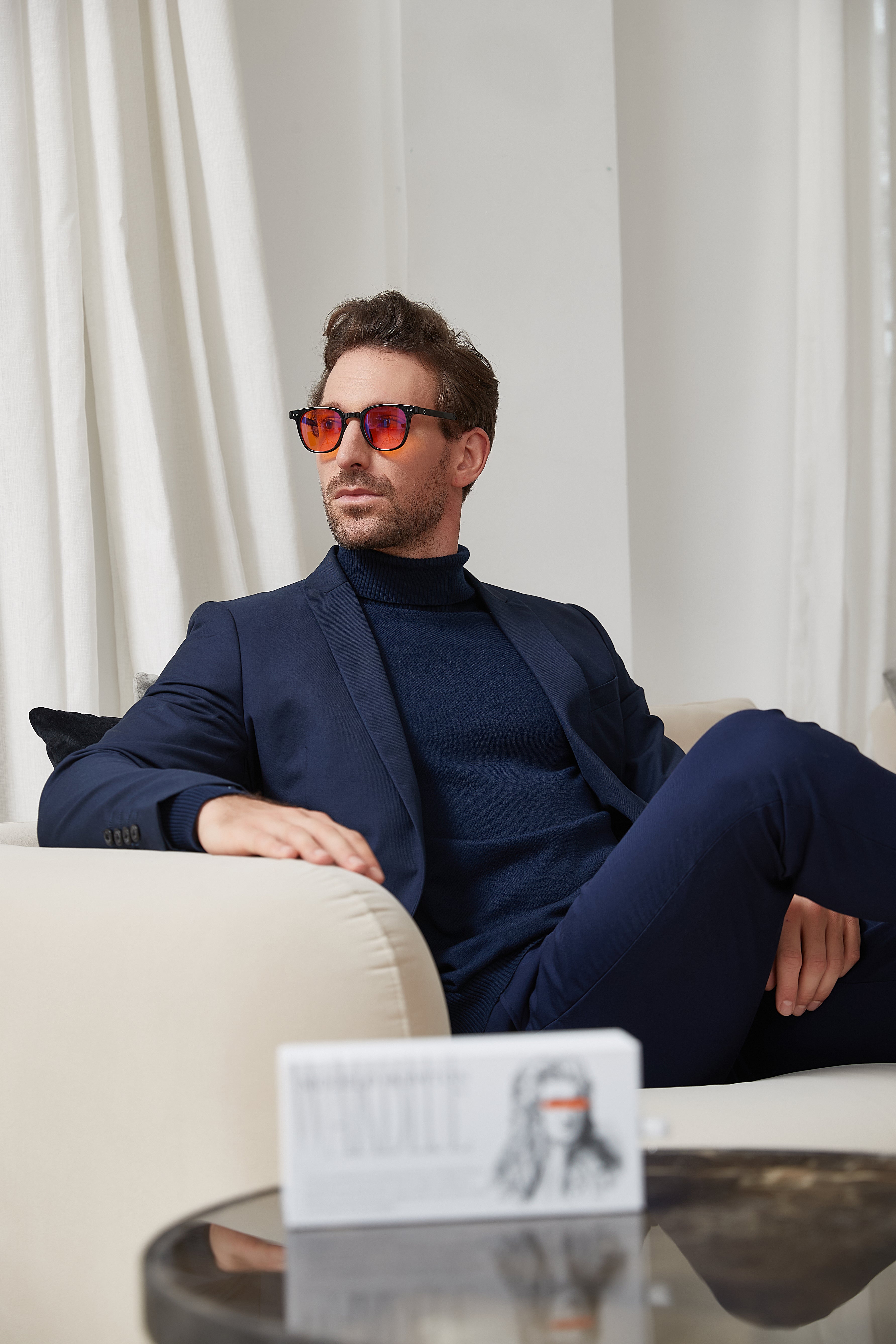 Newton – Fókuszáló Szemüveg · Nappali Védelem