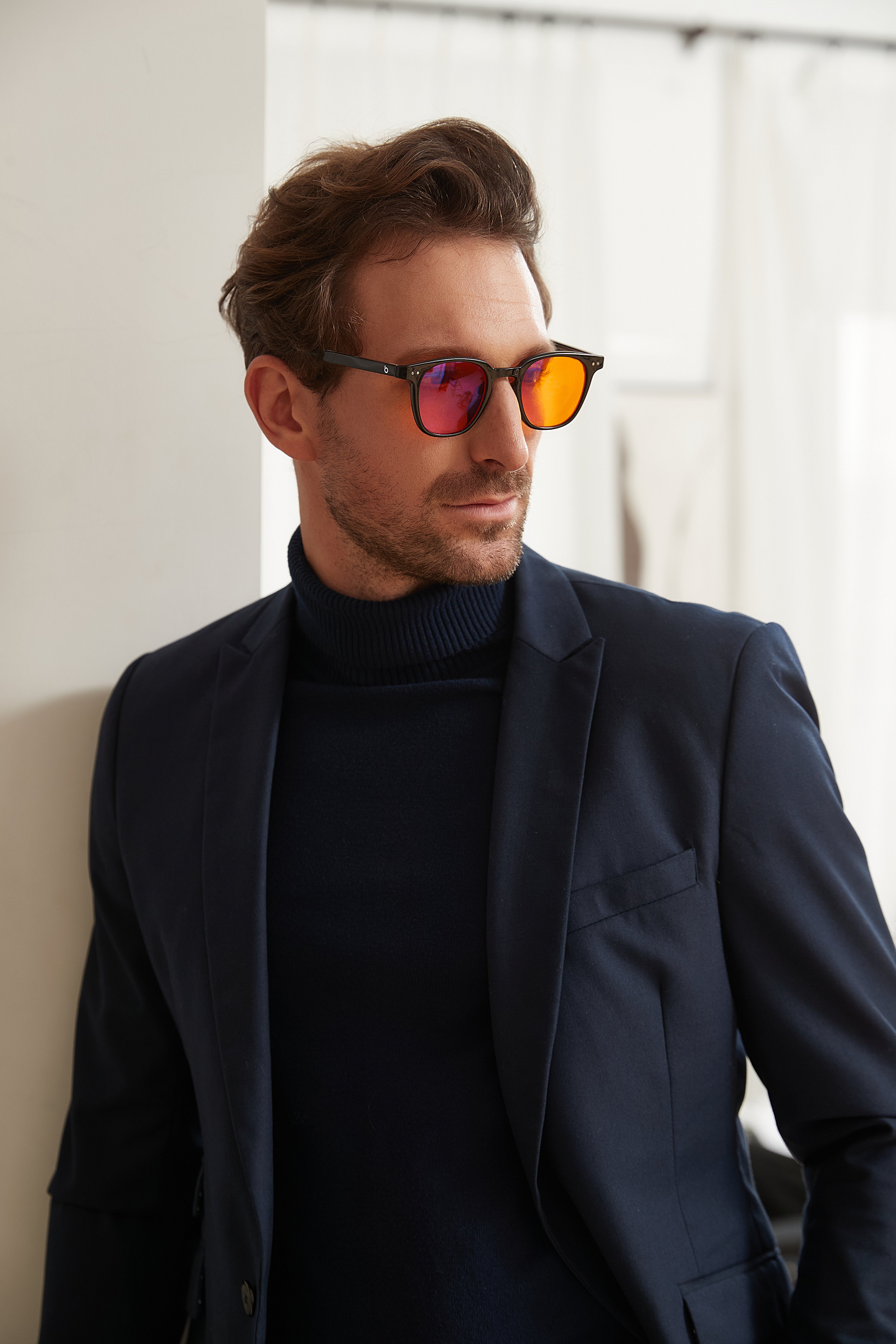 Newton – Fókuszáló Szemüveg · Nappali Védelem