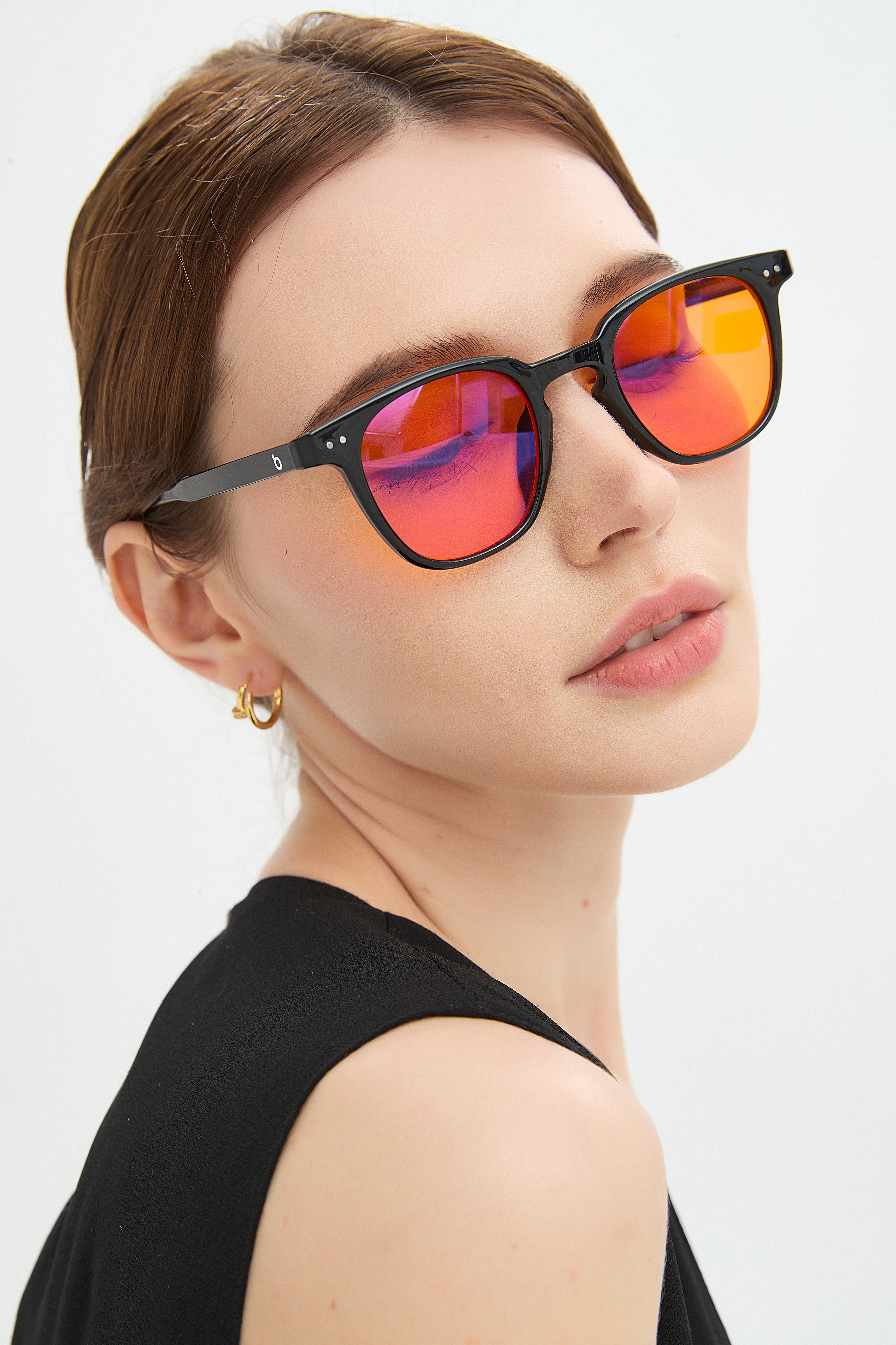Newton – Focus Glasses · Daytime Protection